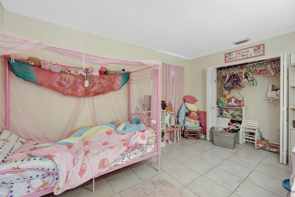 PORT ST LUCIE SECTION 19 - Residential