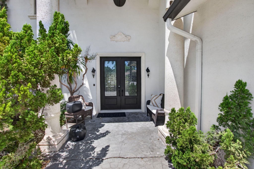 Photo of 749 SW 2nd Street, Boca Raton, FL 33486 (MLS # B26076836)