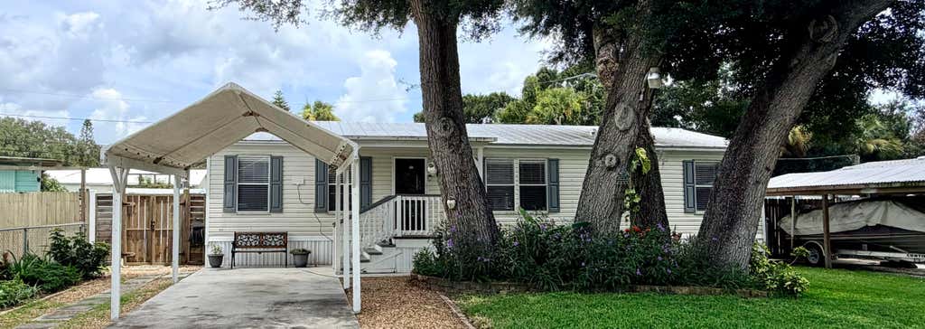 Photo of 5192 AMY Lane, Fort Pierce, FL 34946 (MLS # B26061371)