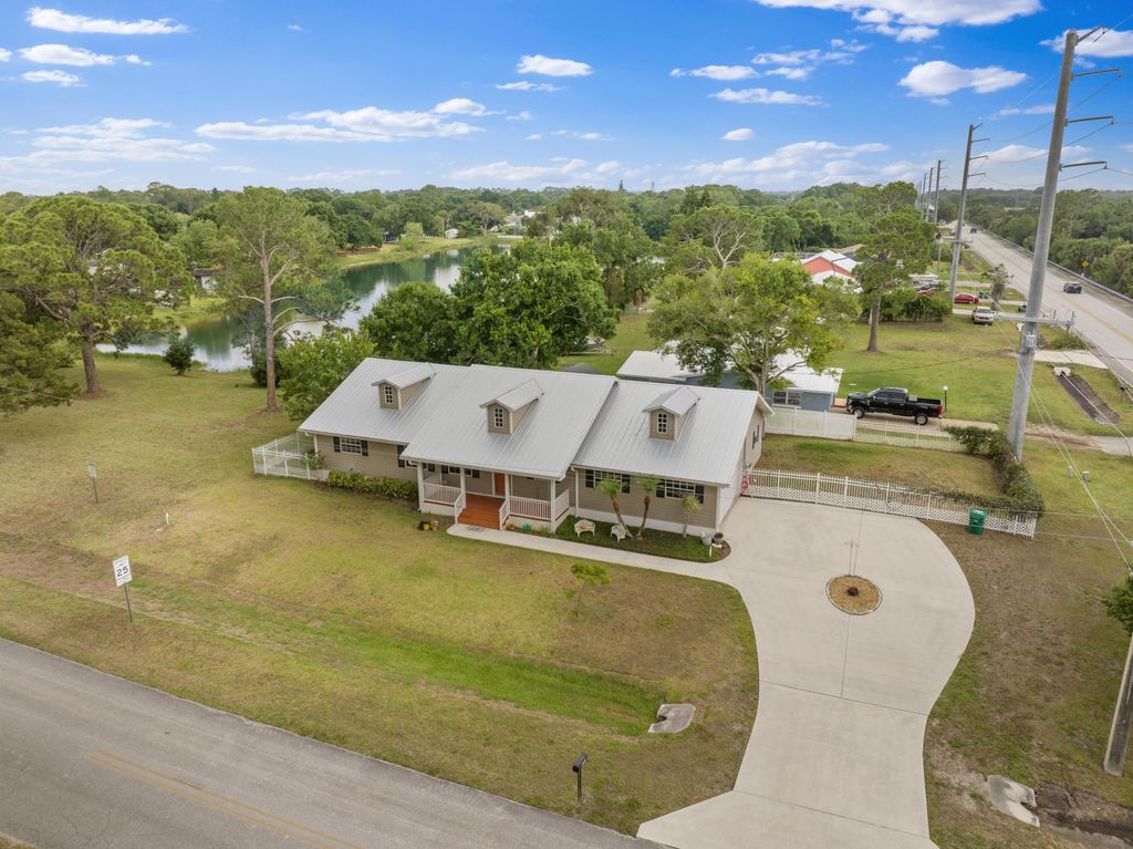 Photo of 8805 Coquina Avenue, Fort Pierce, FL 34951 (MLS # R10989384)