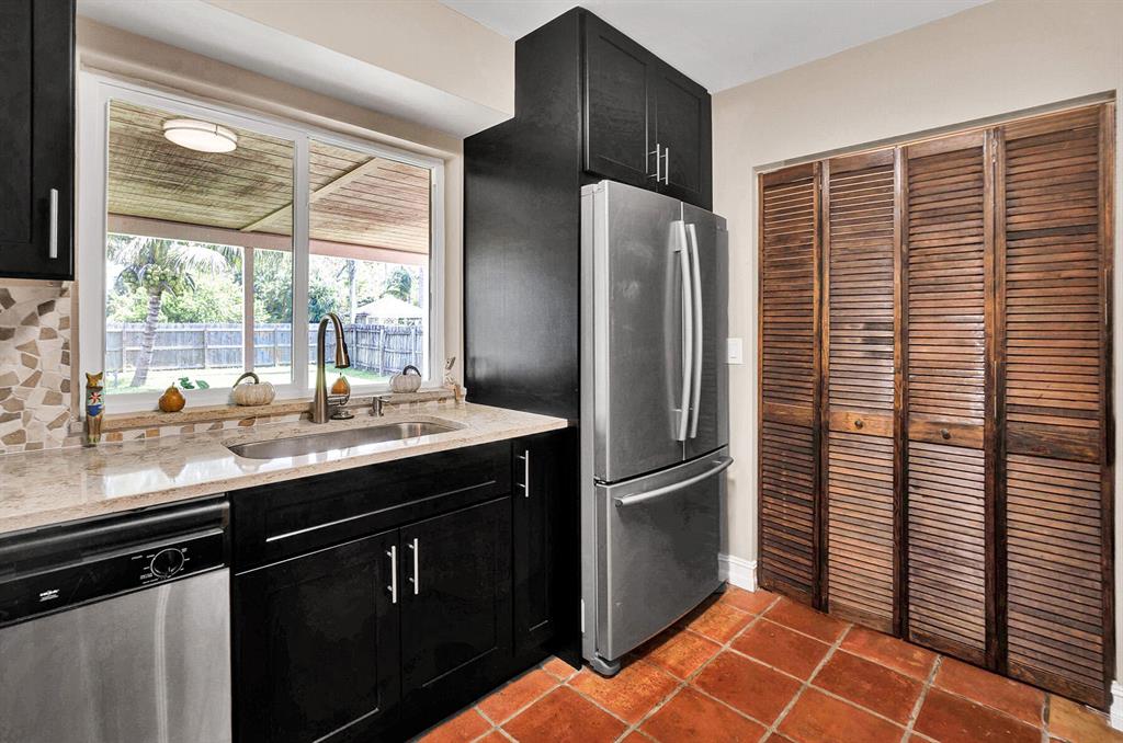 COUNTRY CLUB ACRES 4 - Residential