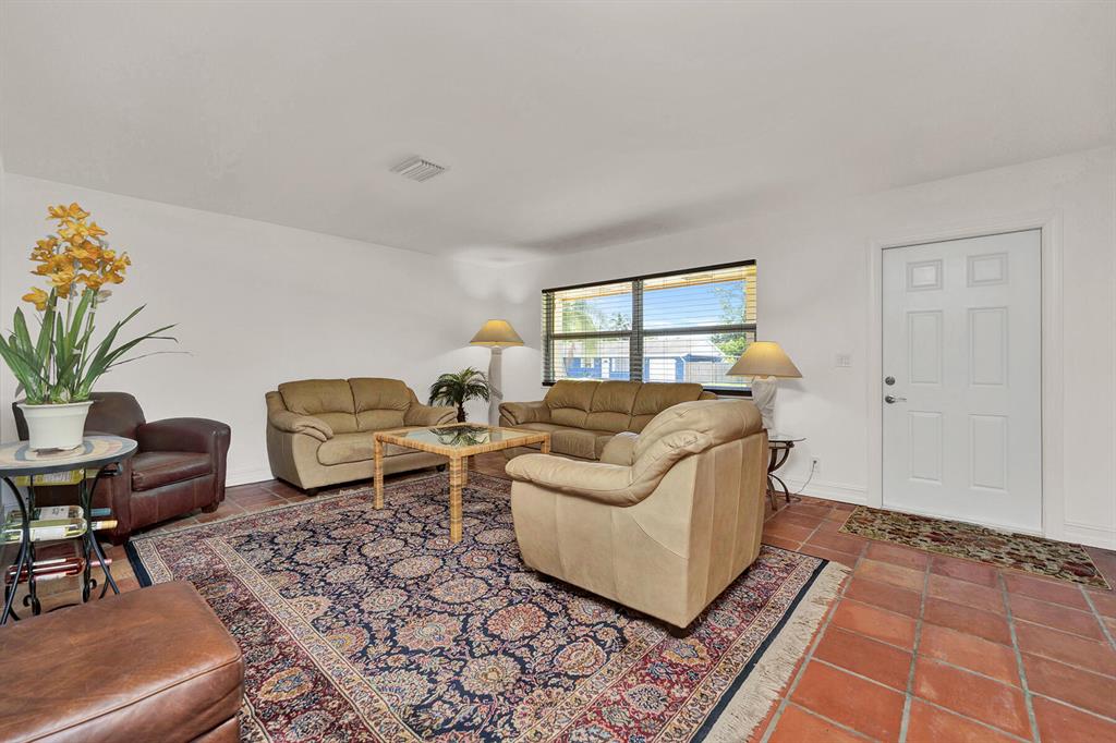 COUNTRY CLUB ACRES 4 - Residential