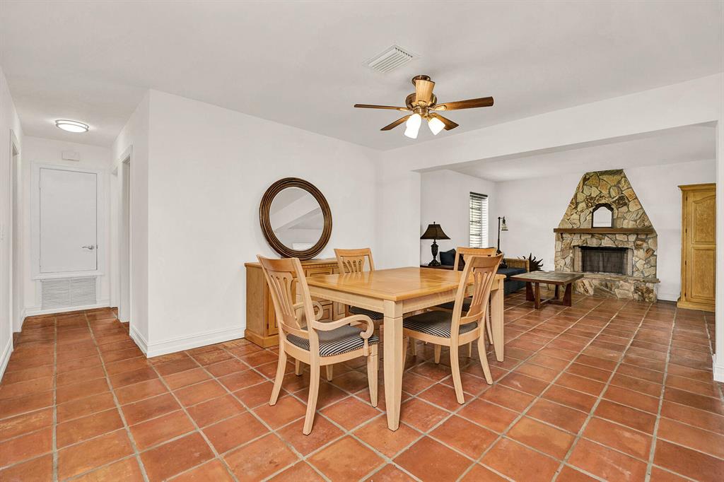 COUNTRY CLUB ACRES 4 - Residential