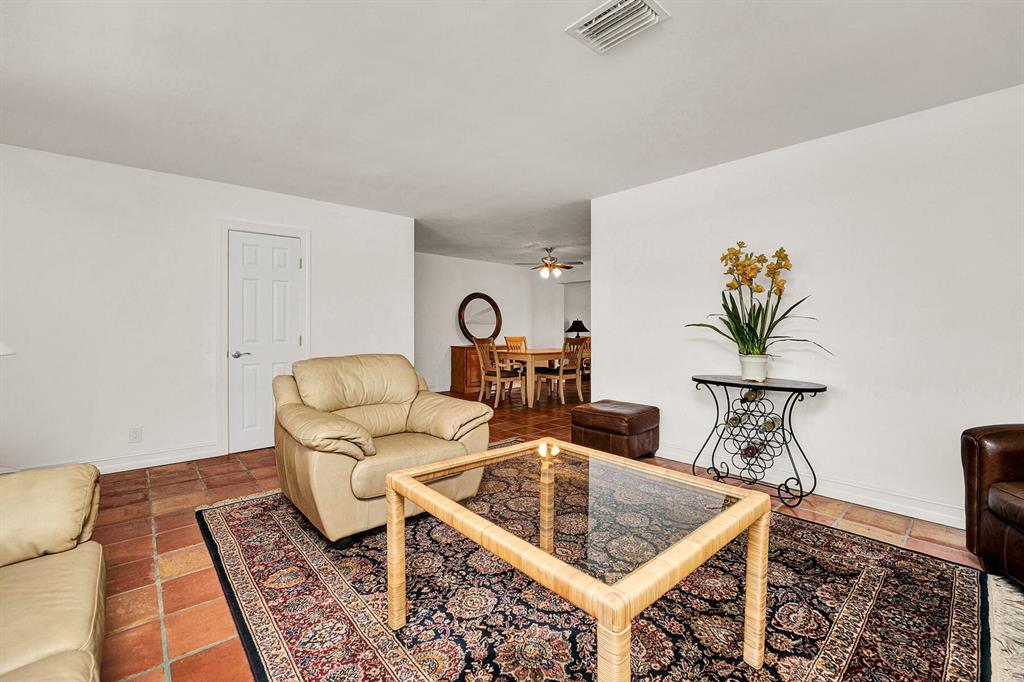 COUNTRY CLUB ACRES 4 - Residential