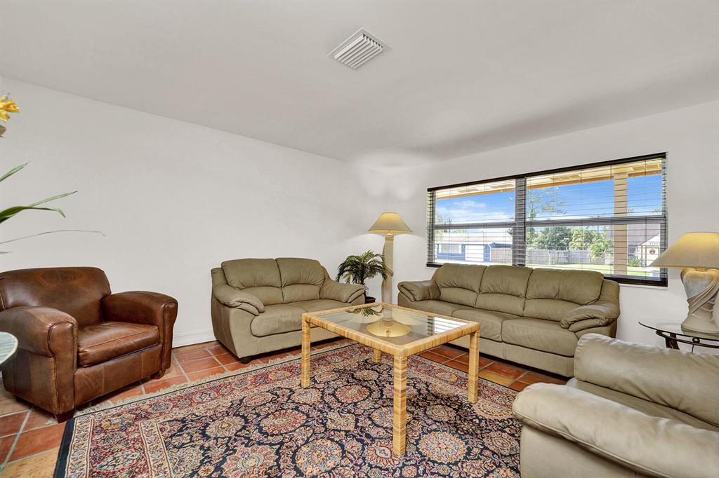 COUNTRY CLUB ACRES 4 - Residential