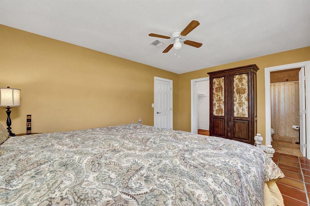 COUNTRY CLUB ACRES 4 - Residential