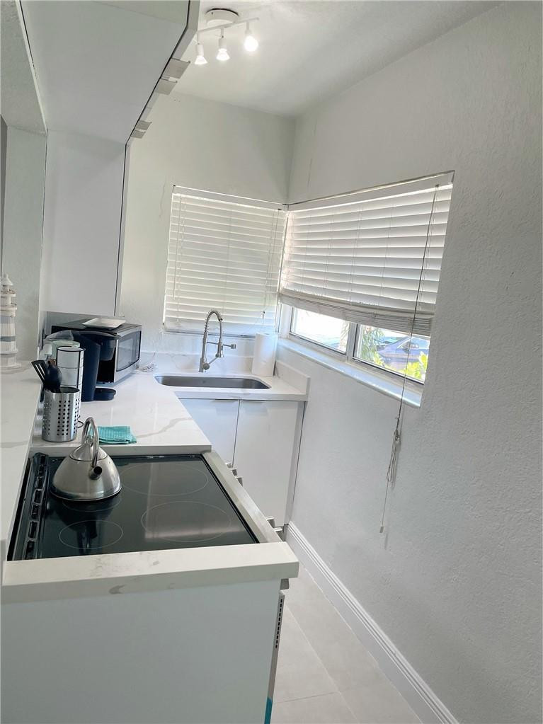 Davis Add 3-28 D - Residential Lease