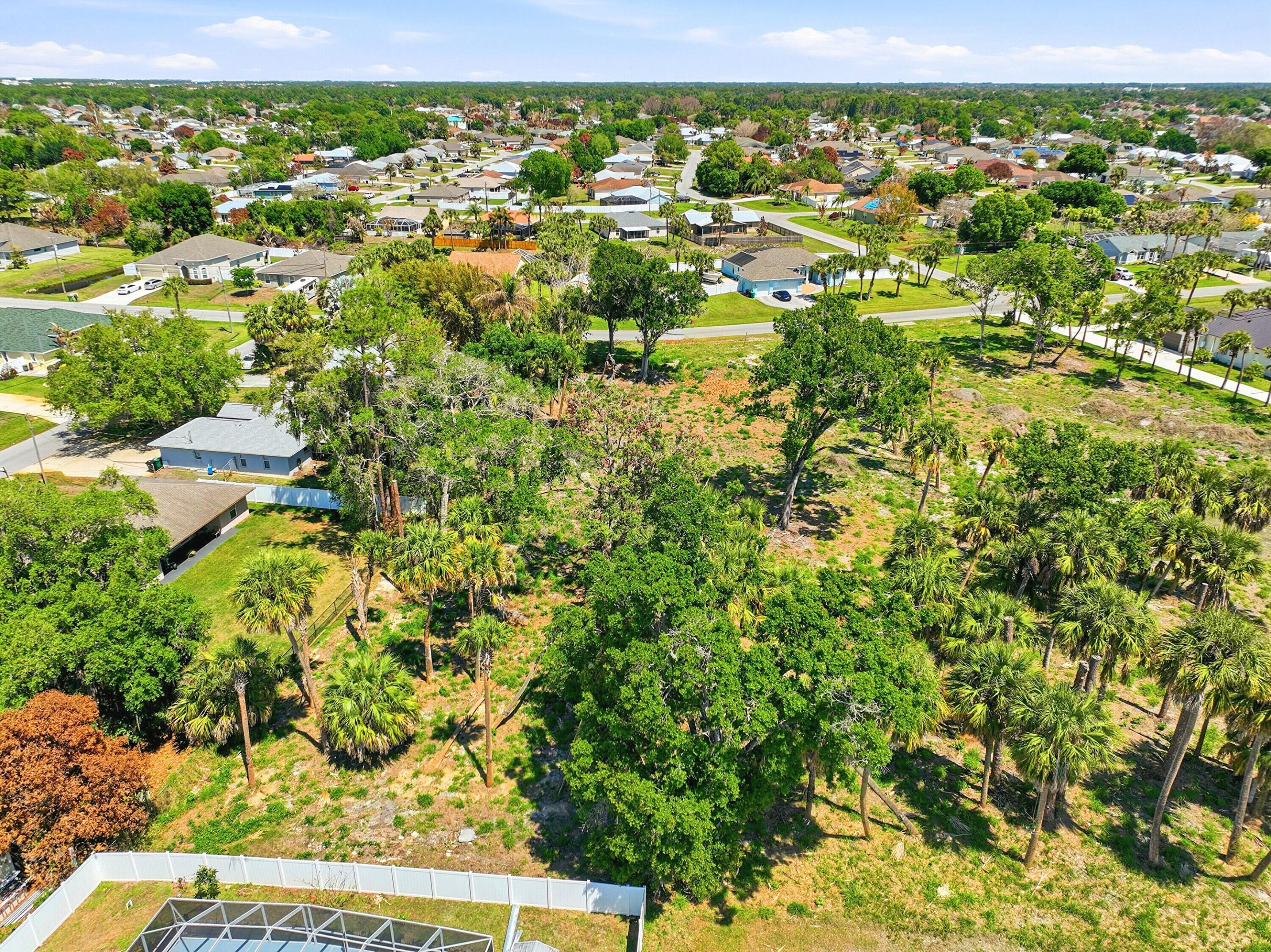 LEAFY ROAD ESTATES - Land