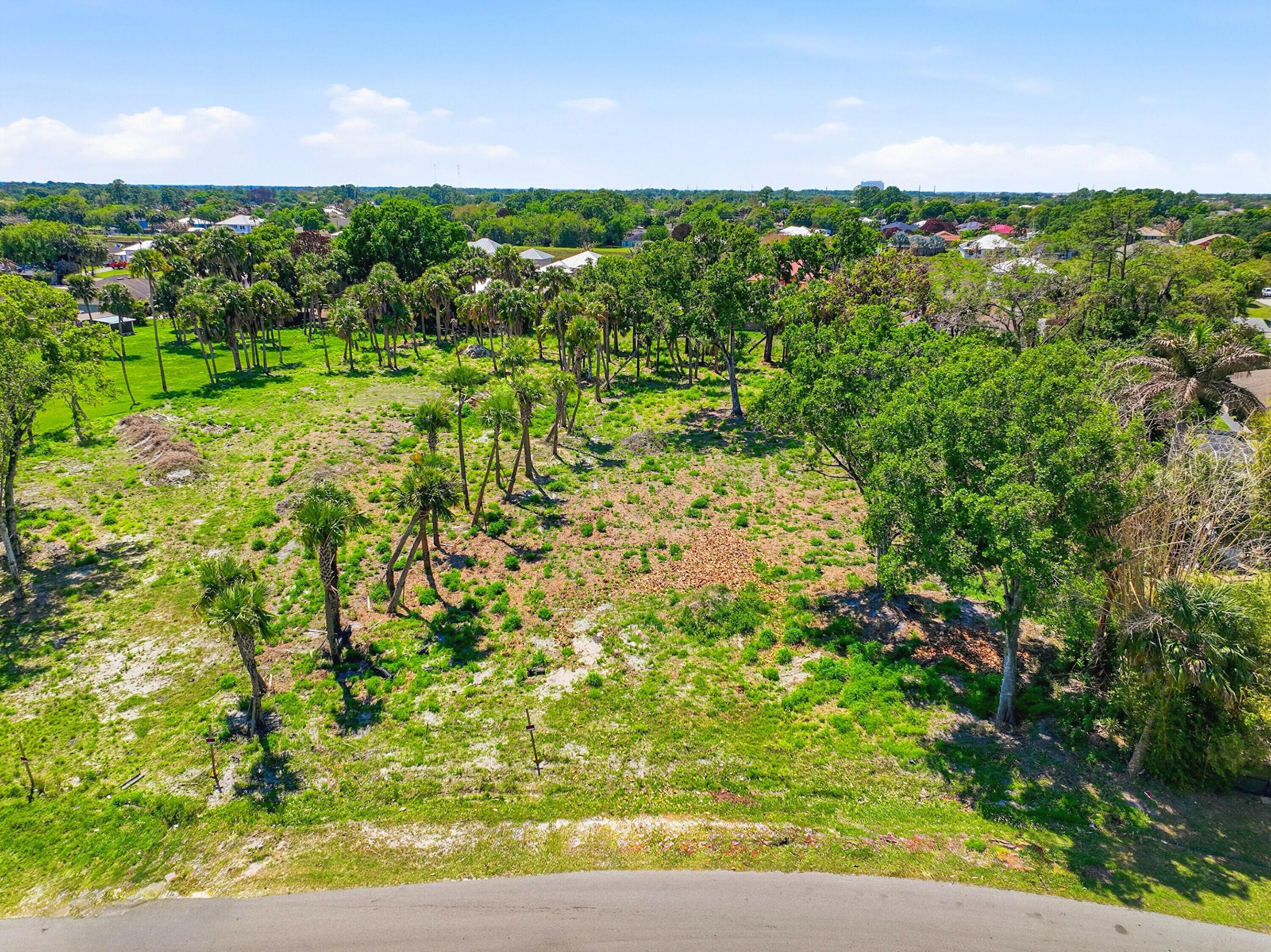 LEAFY ROAD ESTATES - Land
