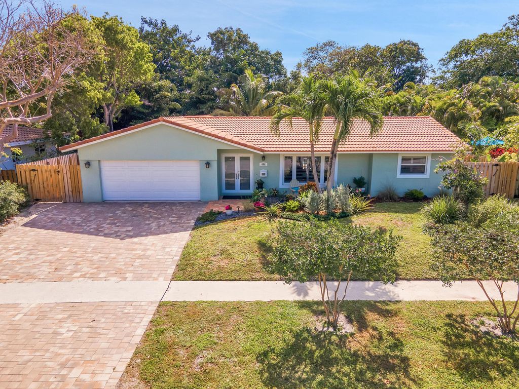 Photo of 698 SW 15th Avenue, Boca Raton, FL 33486 (MLS # R10989023)