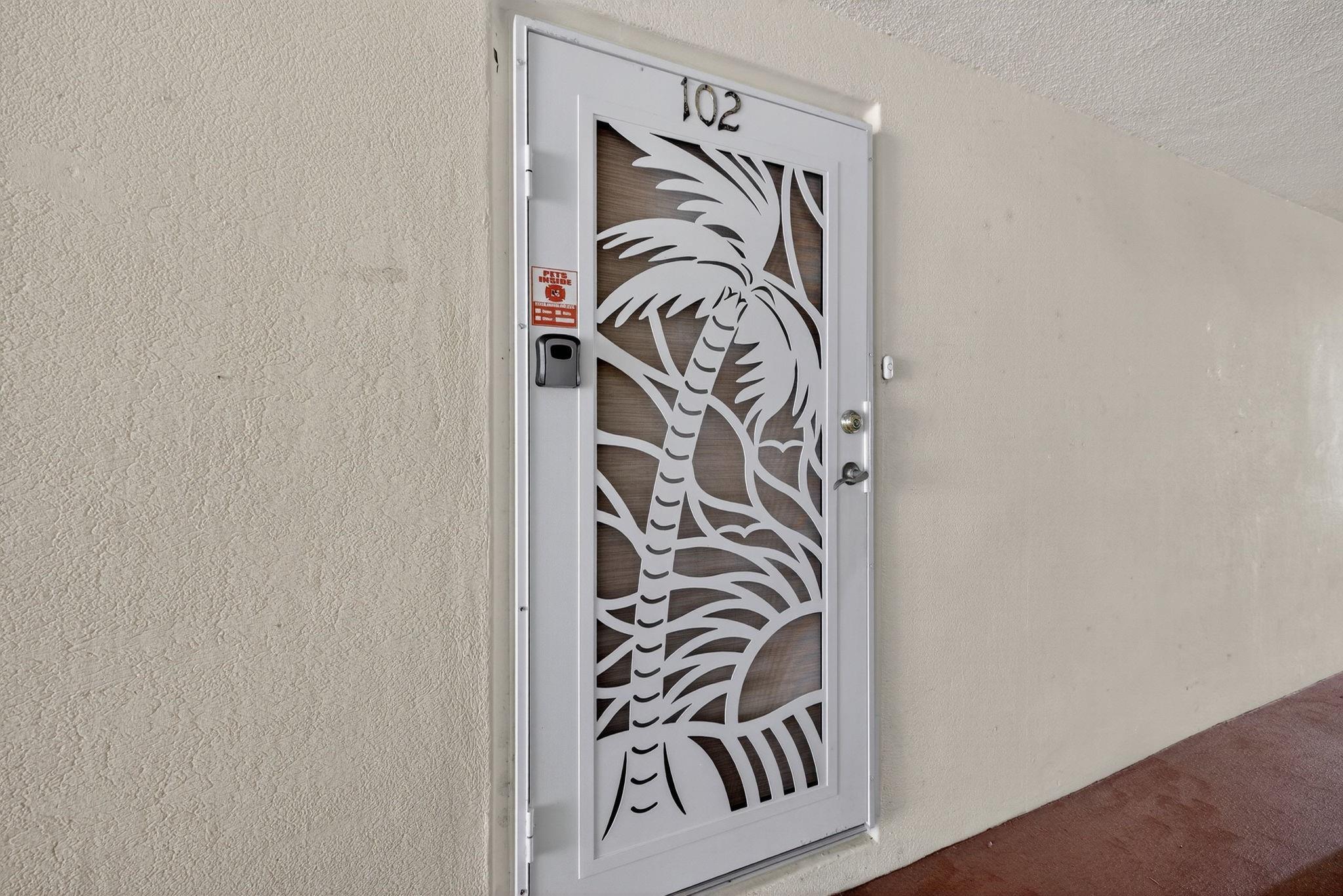 Coral Springs, Florida 33065, United States, 2 Bedrooms Bedrooms, ,2 BathroomsBathrooms,Residential,Pending,209476