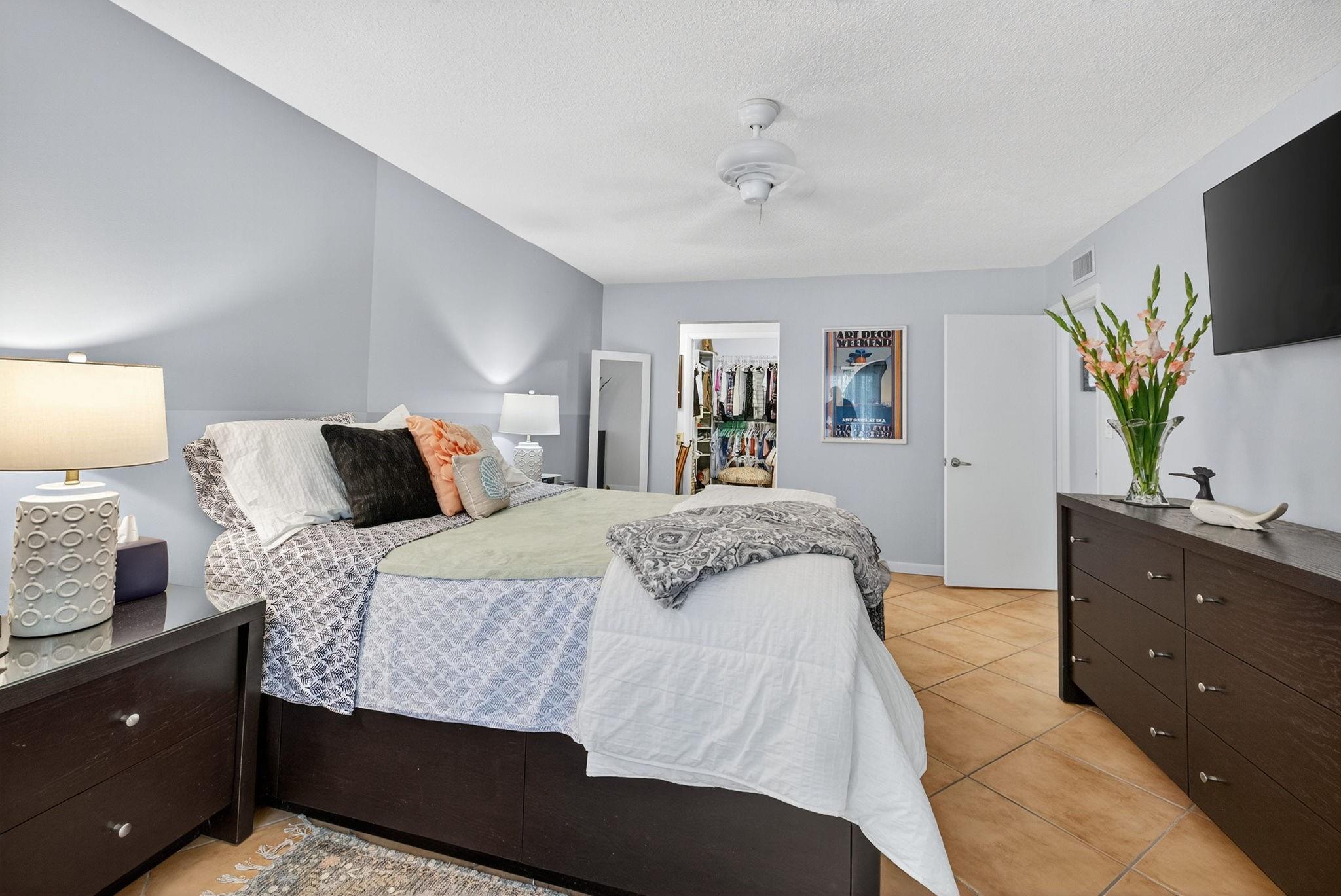 Coral Springs, Florida 33065, United States, 2 Bedrooms Bedrooms, ,2 BathroomsBathrooms,Residential,Pending,209476