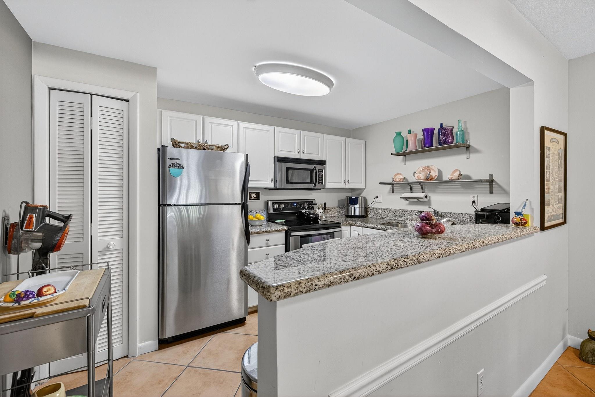 4113 NW 88th Ave 102