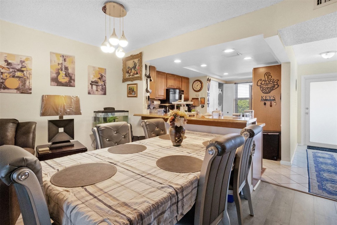 PALM SPRINGS 2 - Residential