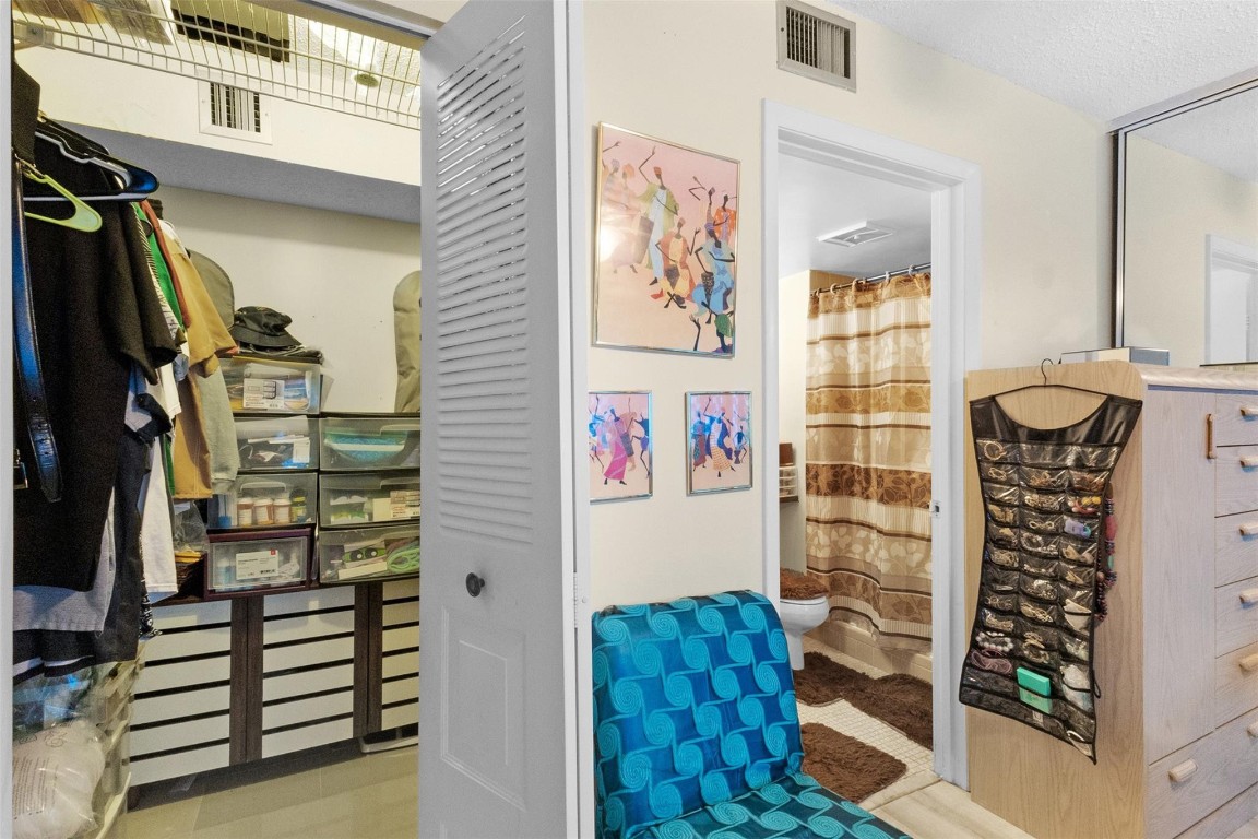 PALM SPRINGS 2 - Residential