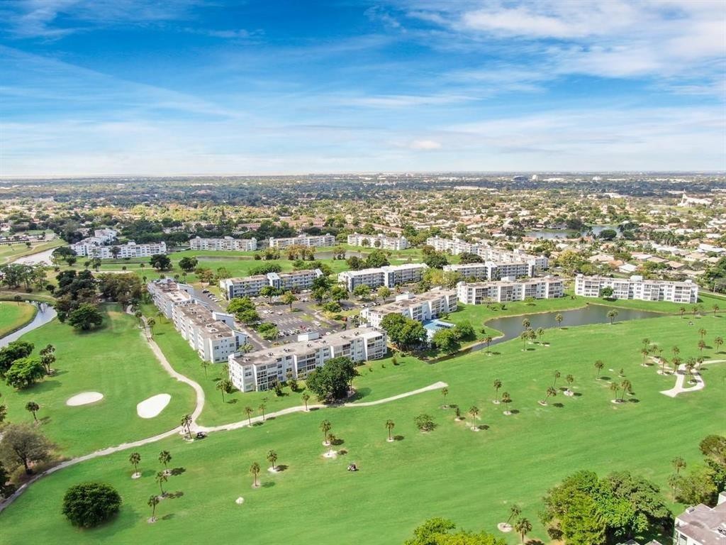 PALM SPRINGS 2 - Residential