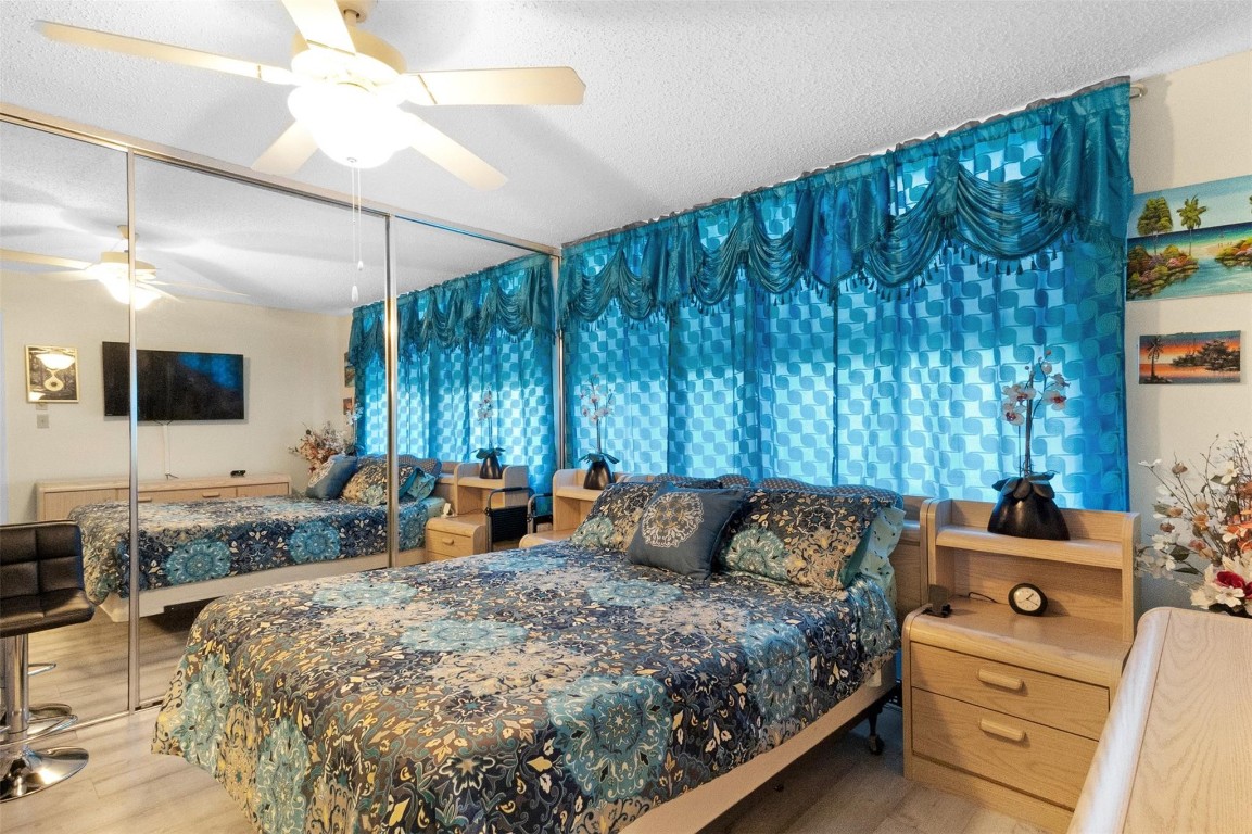 PALM SPRINGS 2 - Residential