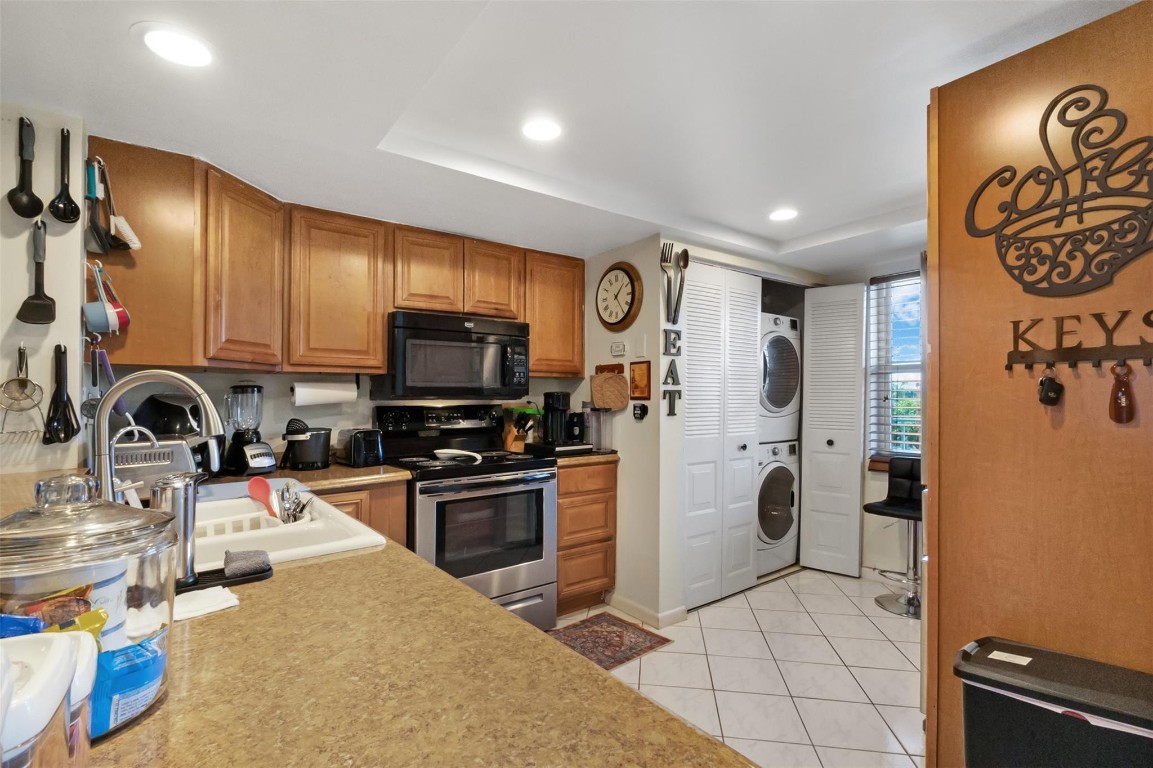 PALM SPRINGS 2 - Residential