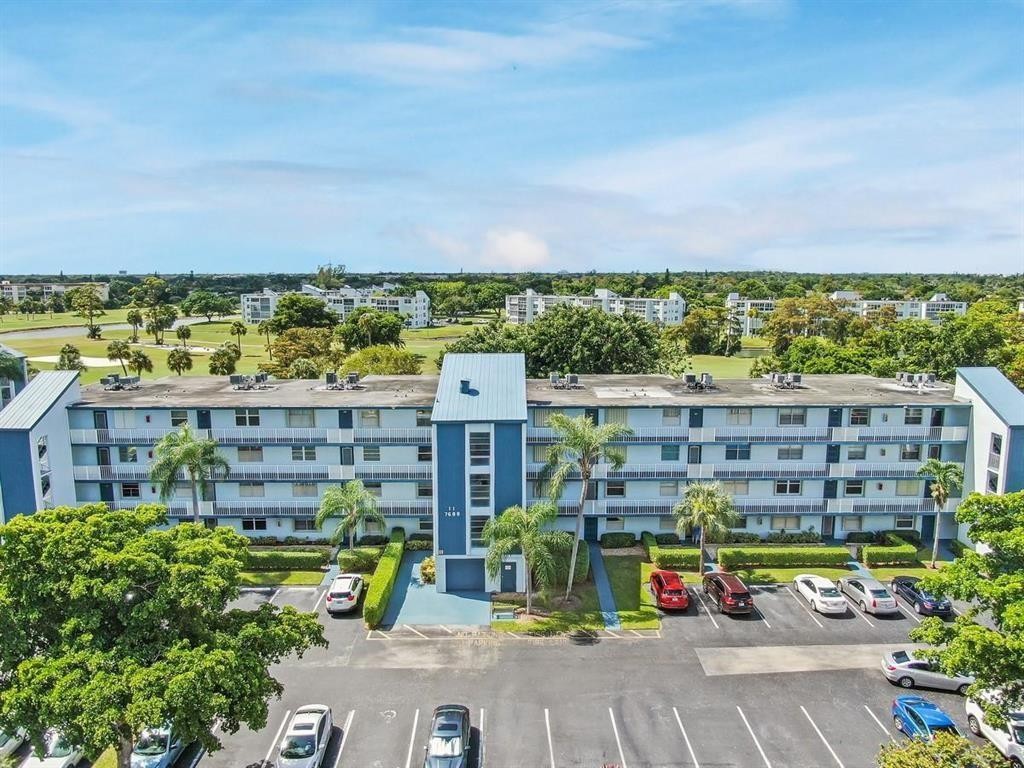 PALM SPRINGS 2 - Residential