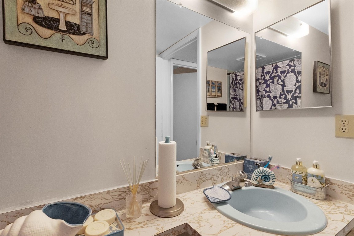 PALM SPRINGS 2 - Residential