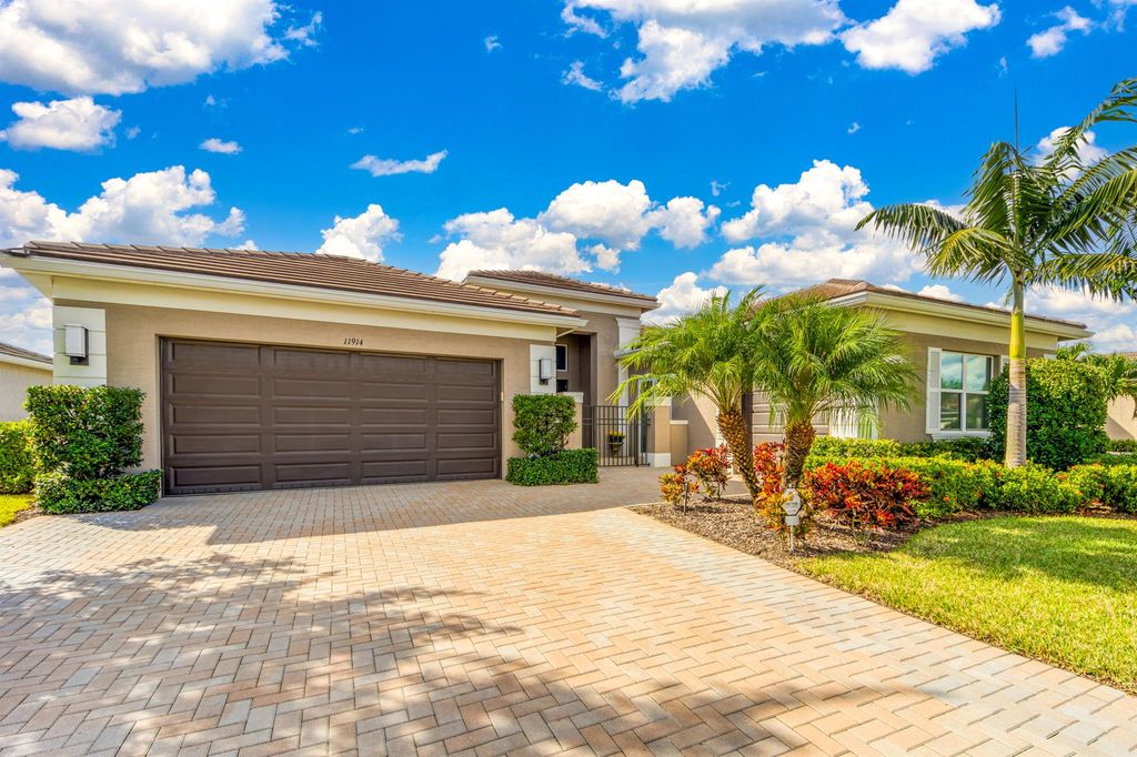 Photo of 11914 SW Chestnut Grove Drive, Port Saint Lucie, FL 34987 (MLS # R10930521)