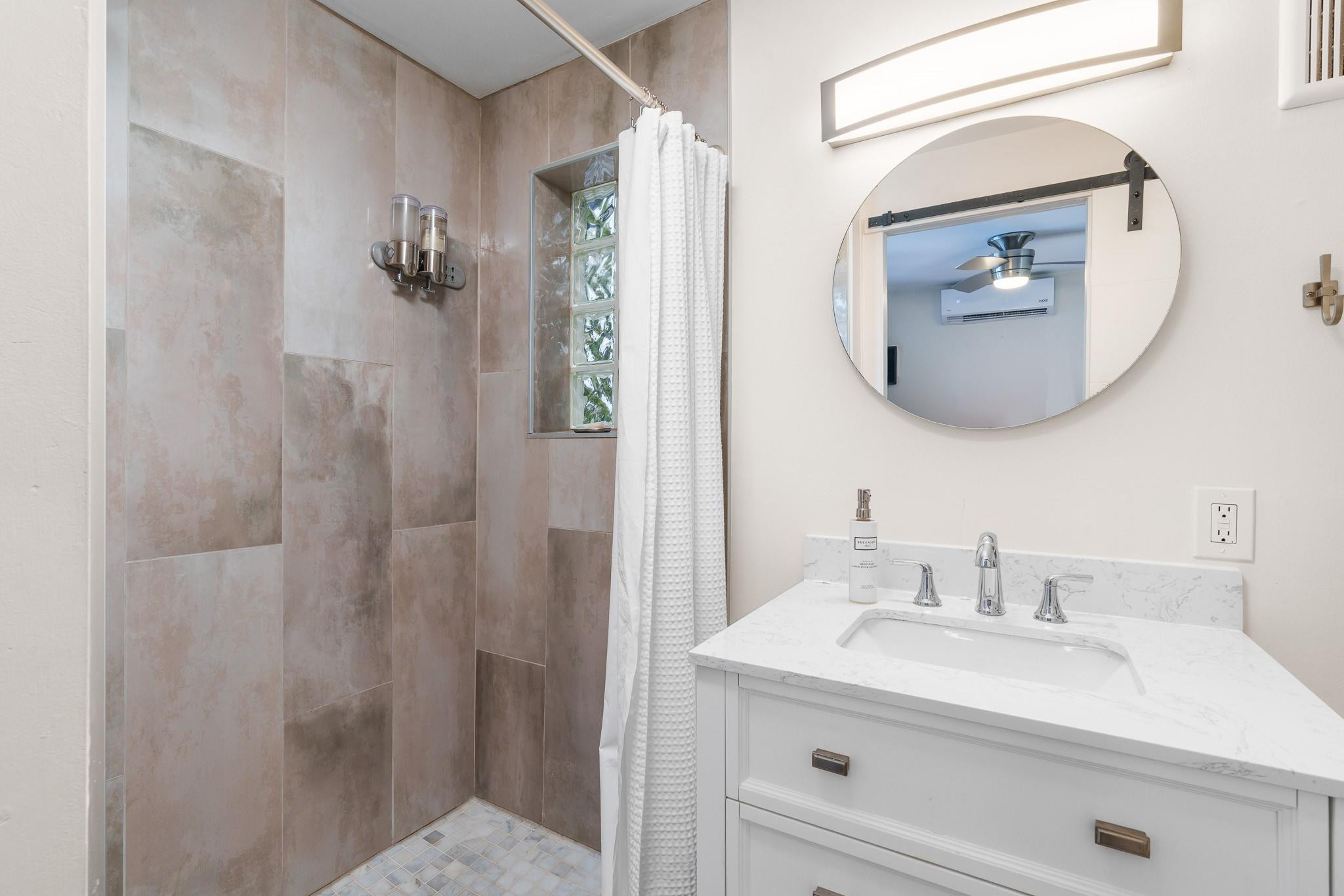 Fort Lauderdale, Florida, 33311, United States, 7 Bedrooms Bedrooms, ,7 BathroomsBathrooms,Residential,Active,2016302
