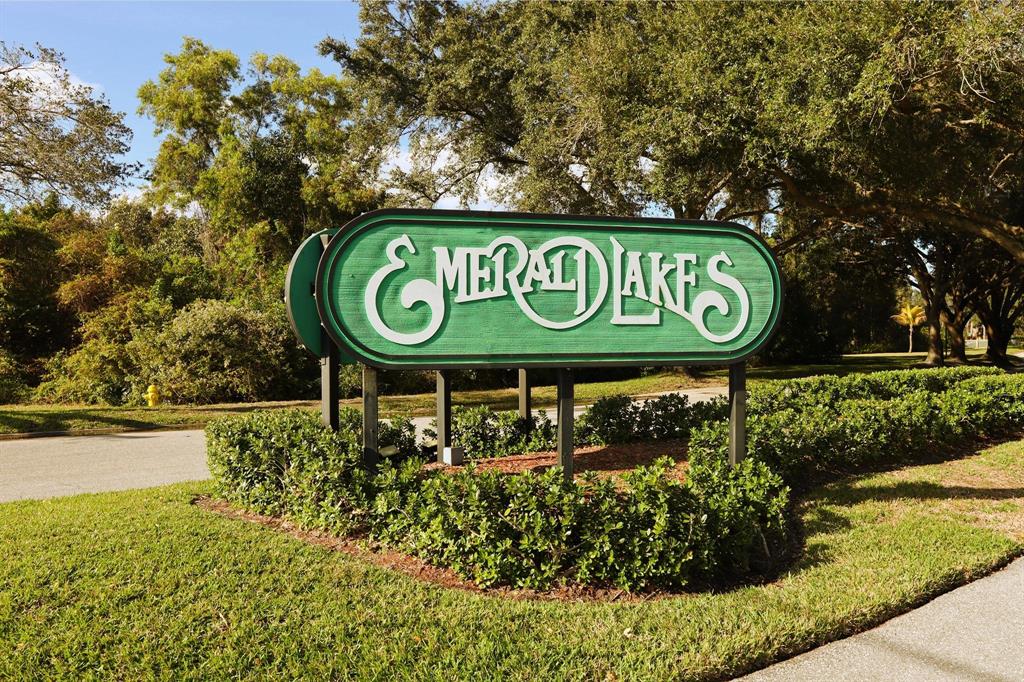 Your chance to Florida Living At Its Best in this Solid Concrete Built 2 Bedroom, 2.5 Bath Townhouse in South Stuart with walking distance to shopping, pharmacy, restaurants and much more! This Gated community Features: 2 large pool, Tennis Courts, Community Room, Side walks, 3 Stocked Lakes , all in a natural oak hammock setting. Hurry these townhomes don't last! Call Today for your private tour! NO RENTALS UNTIL THE AMOUNT OF RENATL UNTIL IN THE COMMUNITY GO DOWN TO 15%