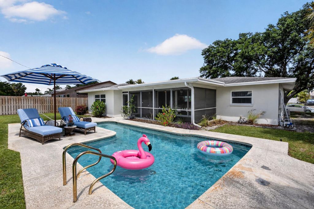 Photo of 3856 Lighthouse Drive, Palm Beach Gardens, FL 33410 (MLS # B26013717)