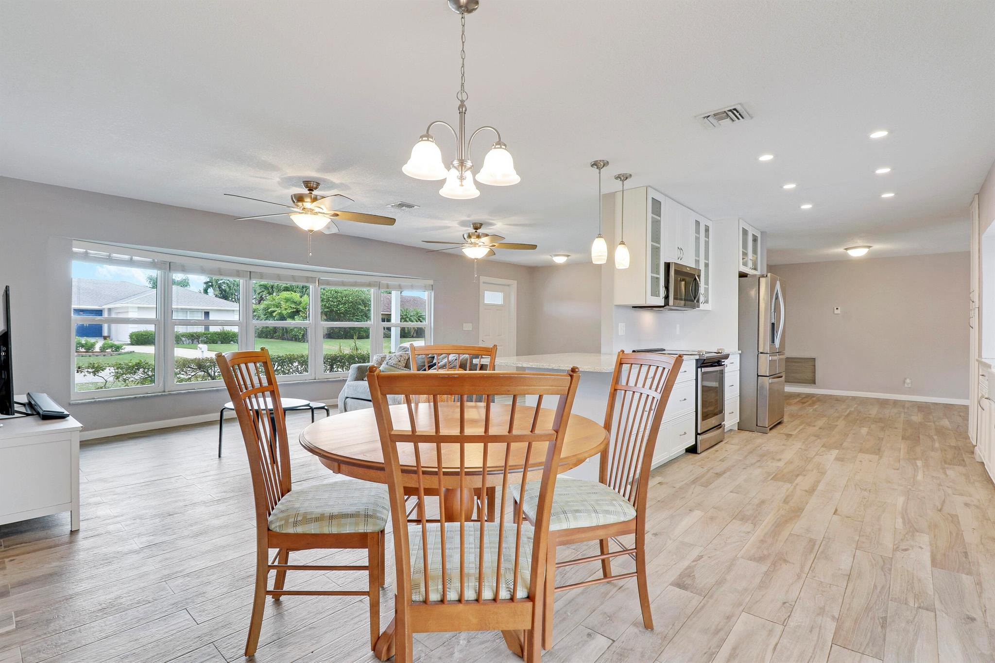 FLA MANGO ESTATES ADDITION - Residential