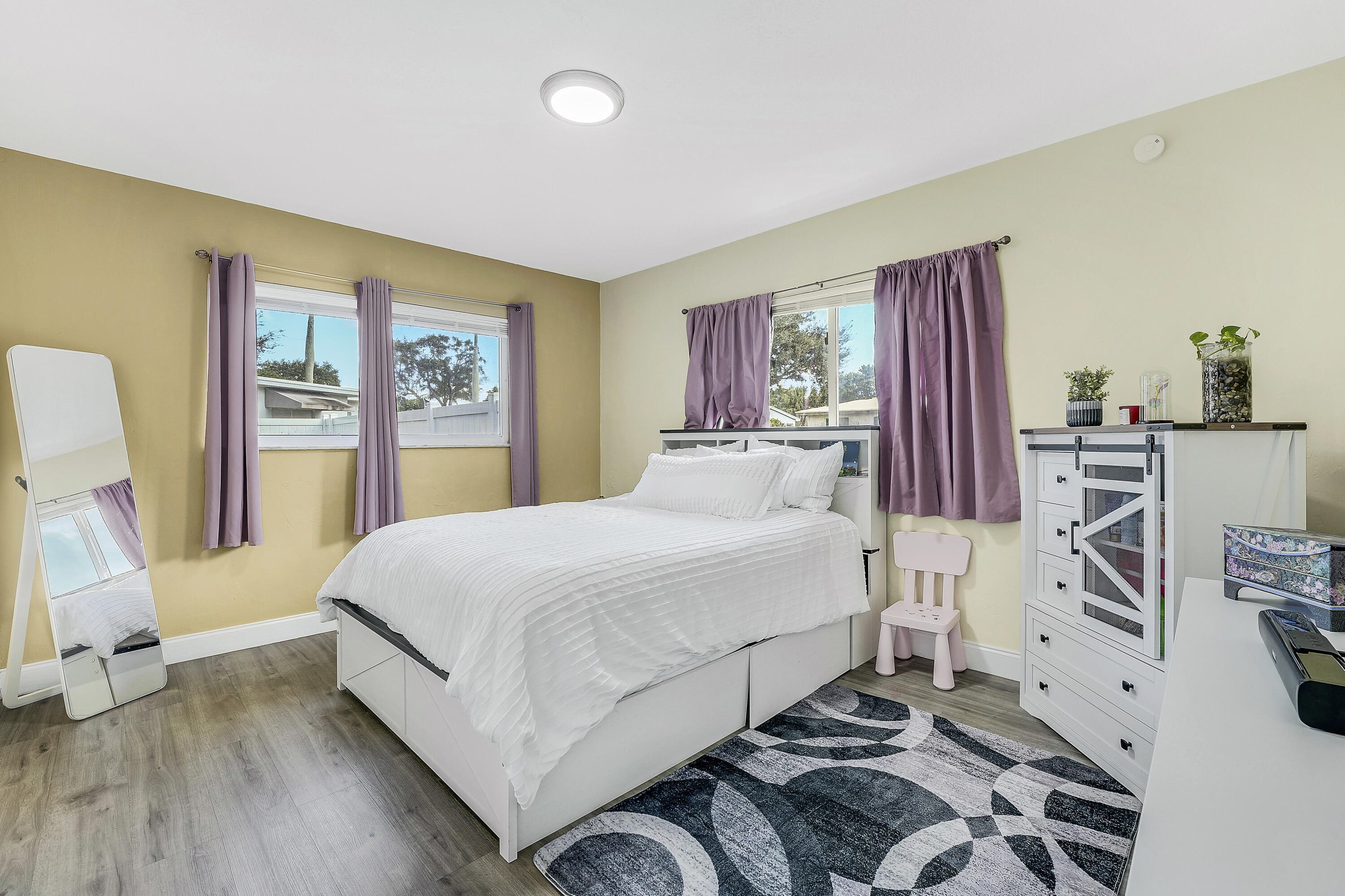 LAUDERDALE GOLF ESTATES - Residential