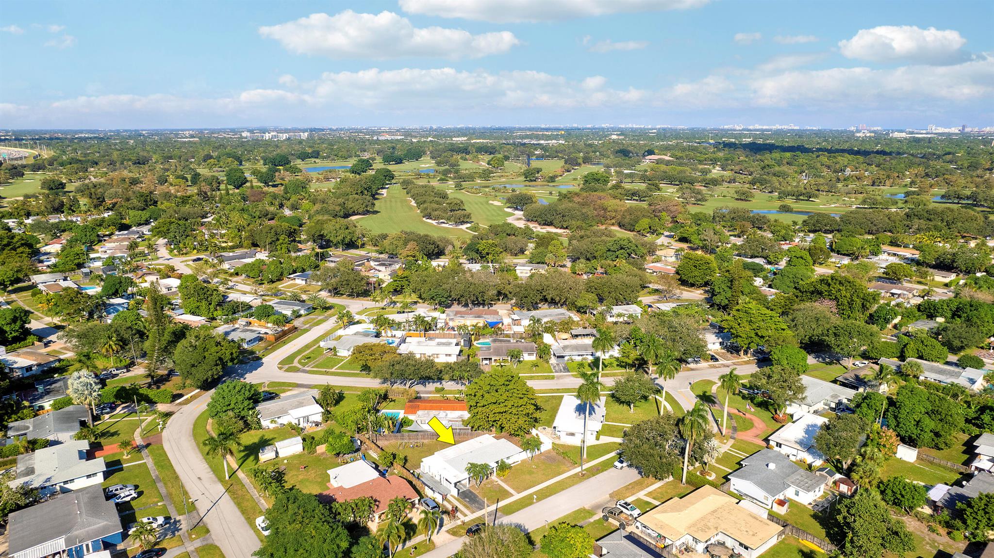 LAUDERDALE GOLF ESTATES - Residential