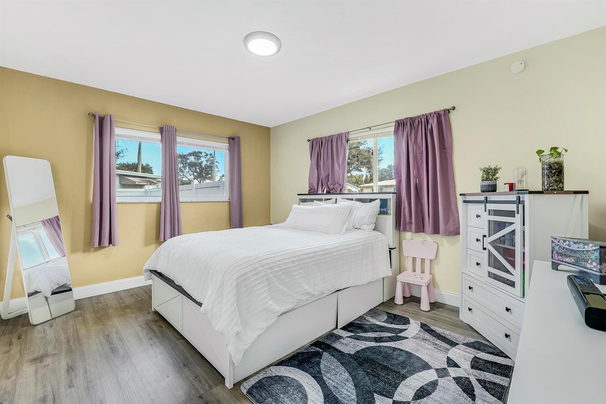 LAUDERDALE GOLF ESTATES - Residential