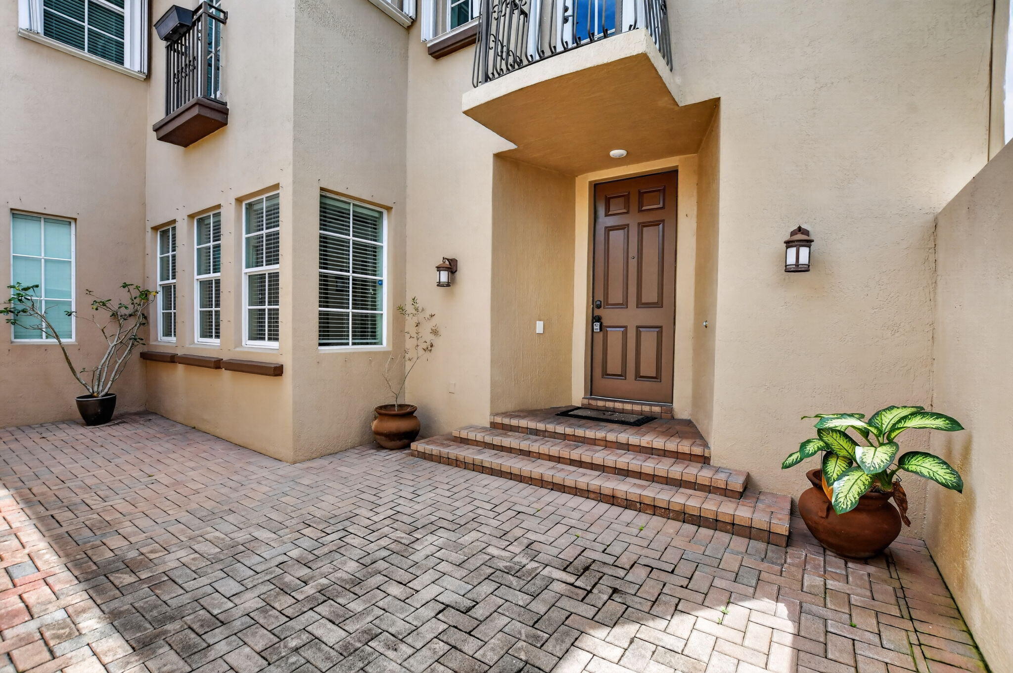 10998 NW 78th Place
