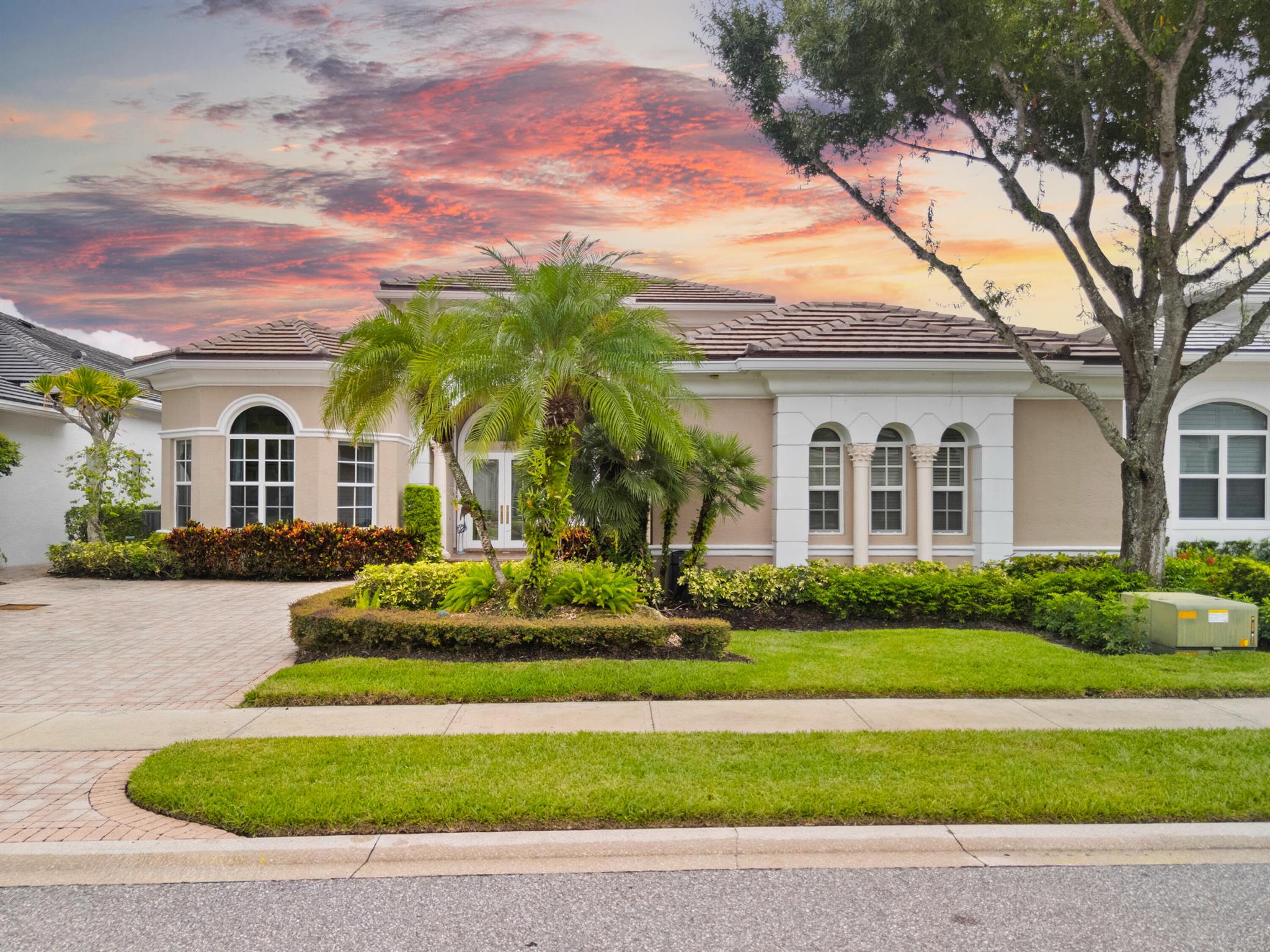 7636 Bella Verde Way