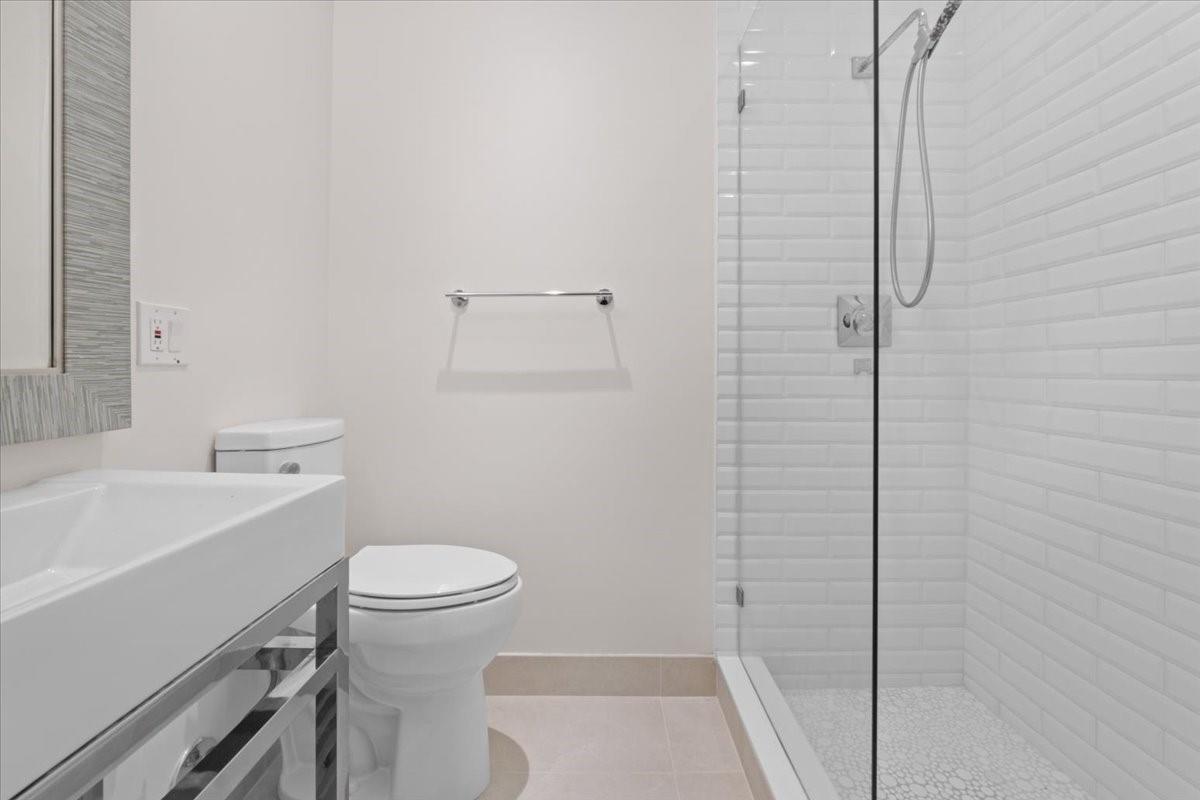 HARBOR BEACH - Residential Lease