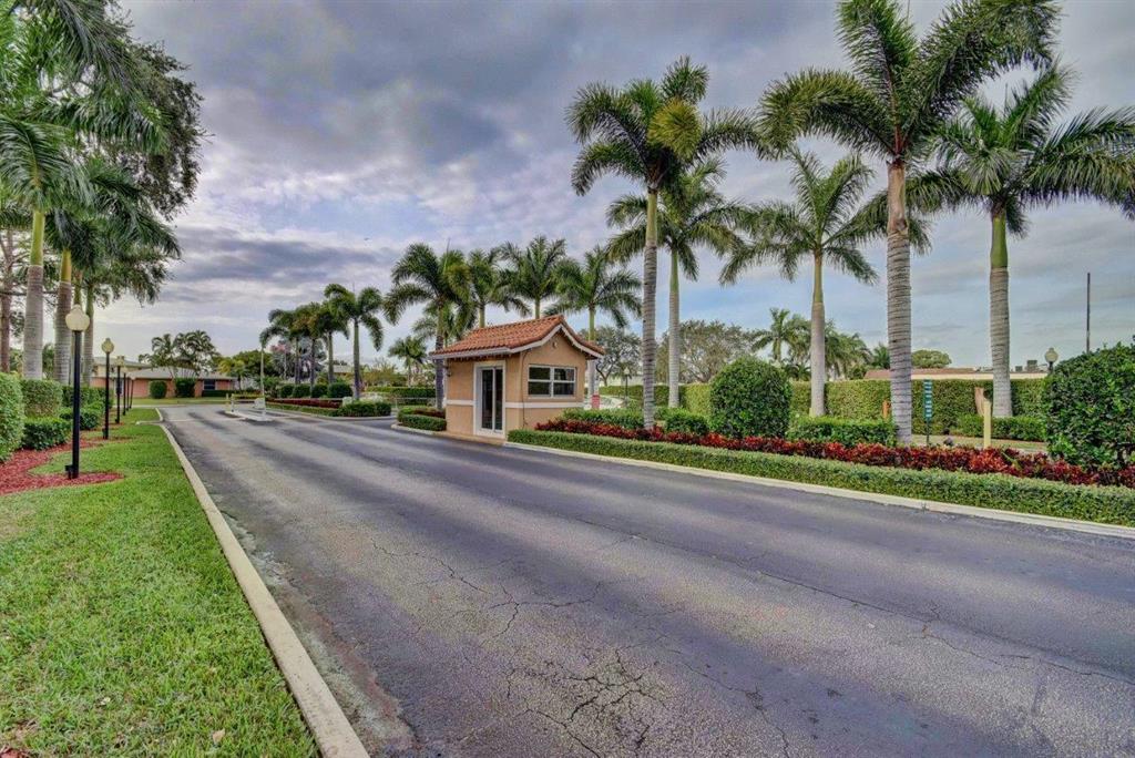 PINES OF DELRAY NORTH - Residential