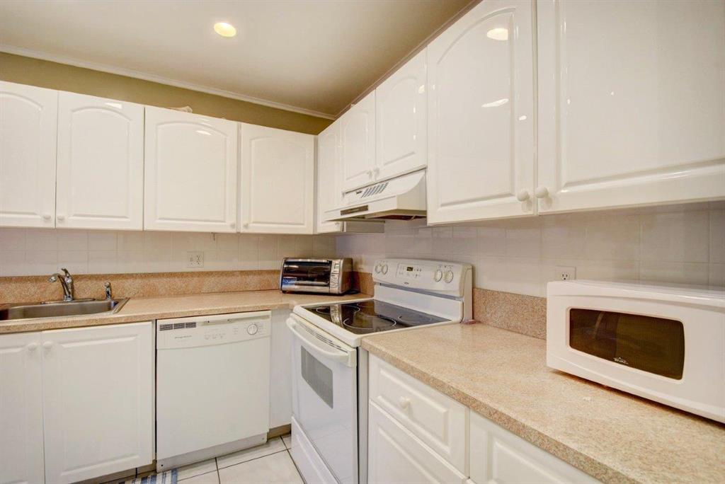 PINES OF DELRAY NORTH - Residential