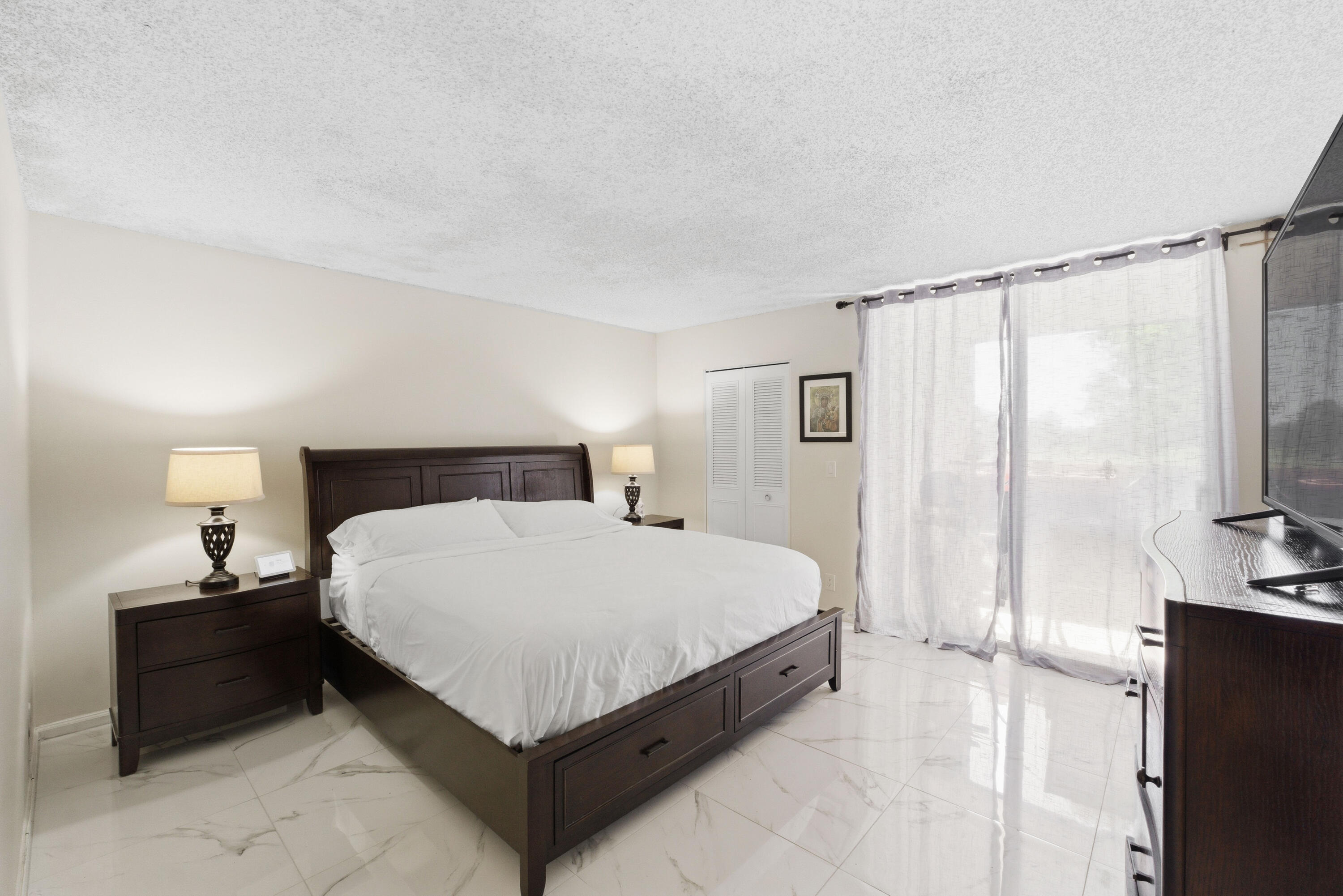 PALM LAKES CONDO - Residential