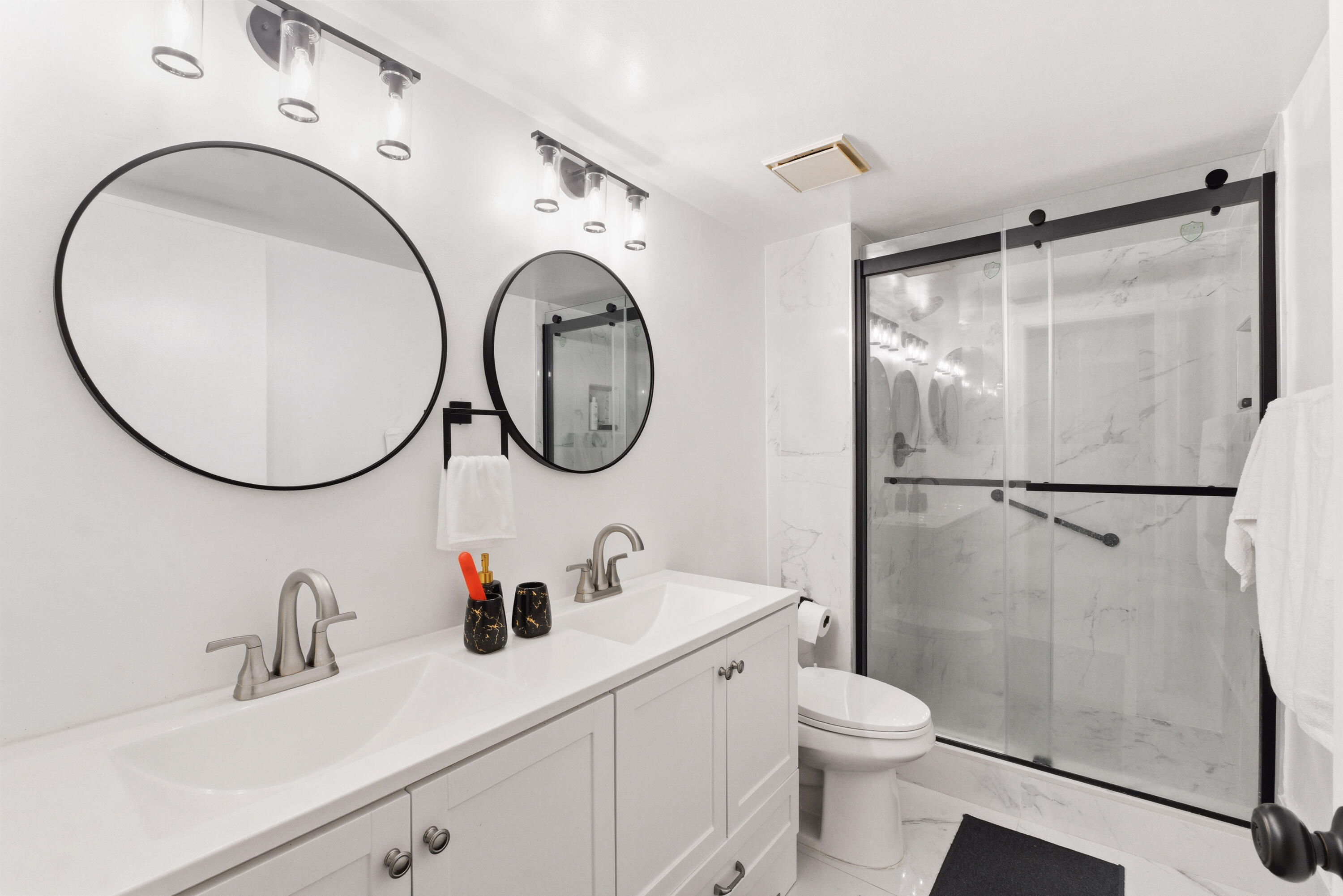PALM LAKES CONDO - Residential