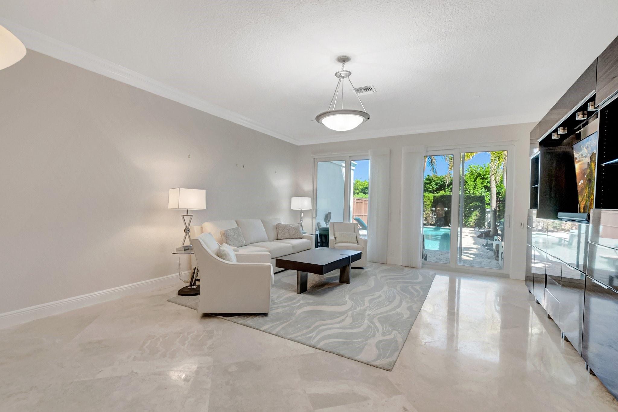 1770 Bay Dr 1770