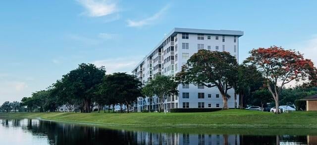 3080 N Course Drive 407
