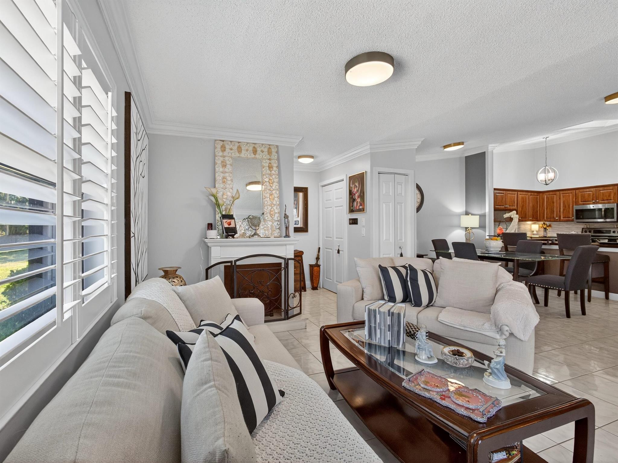 OAKWOOD II - Residential