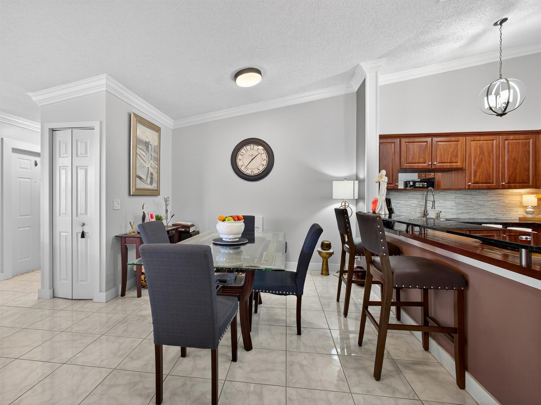 OAKWOOD II - Residential