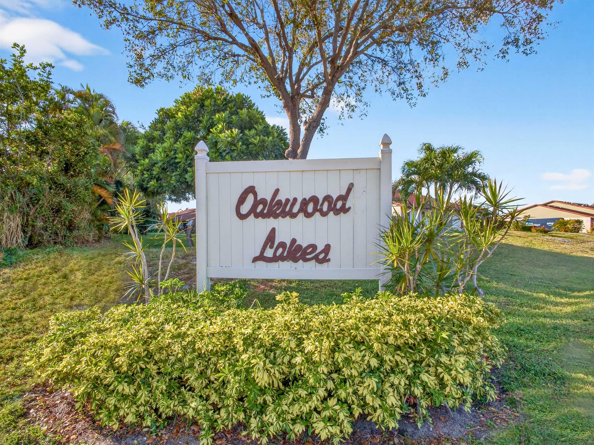 OAKWOOD II - Residential