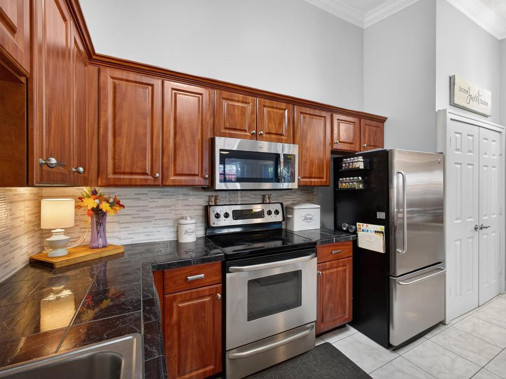 3790 Silver Lace Lane