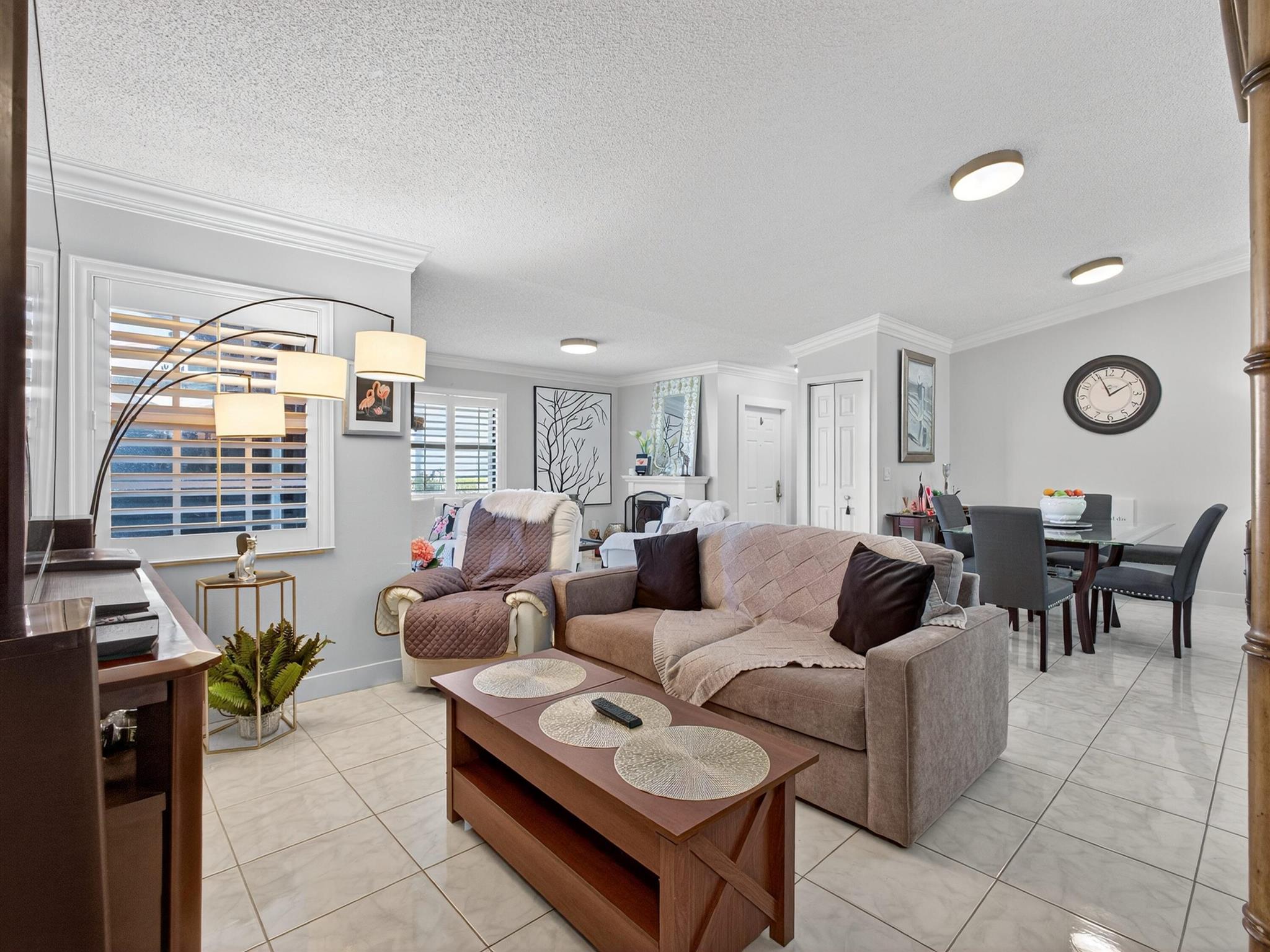 OAKWOOD II - Residential