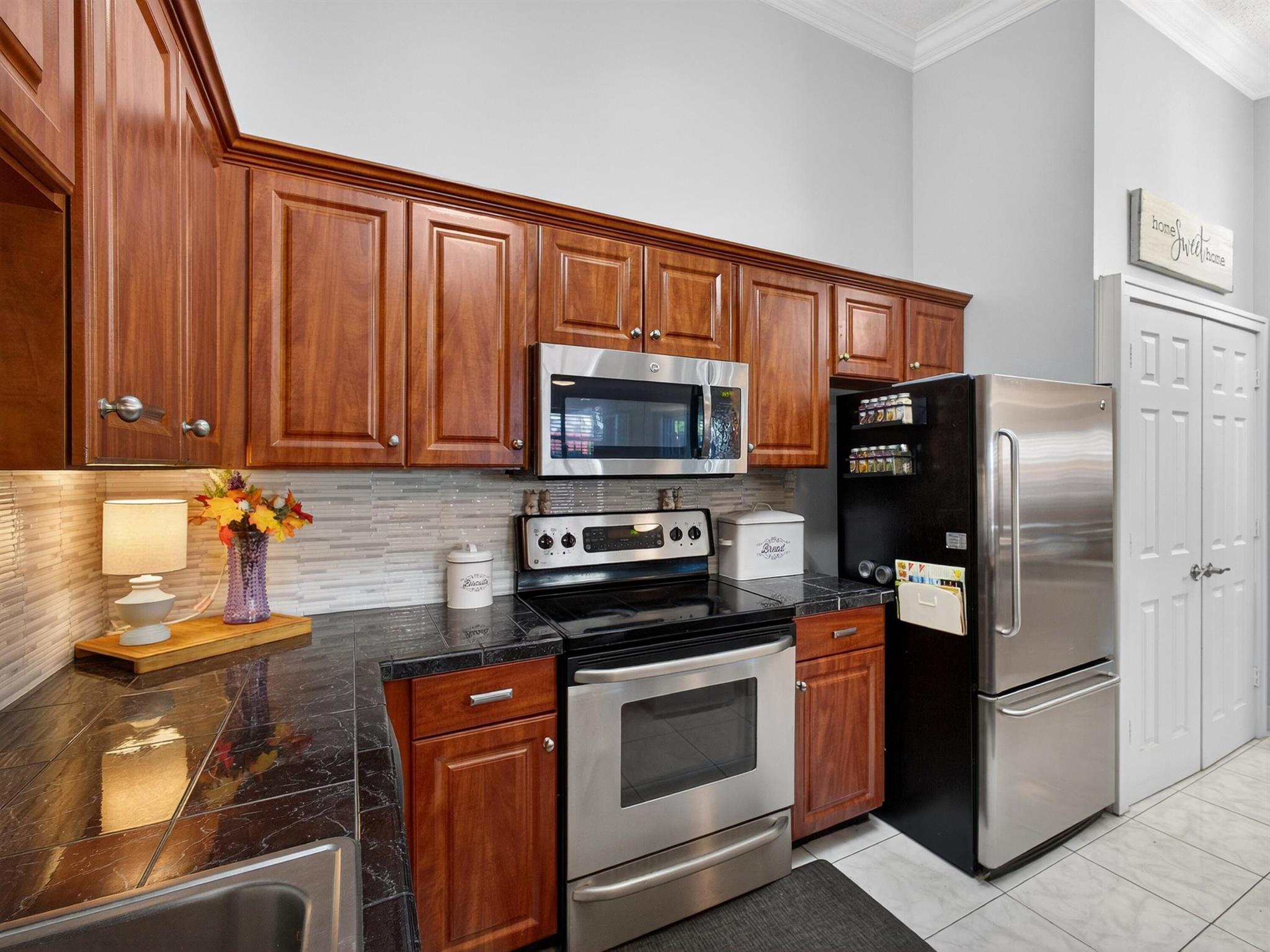 OAKWOOD II - Residential