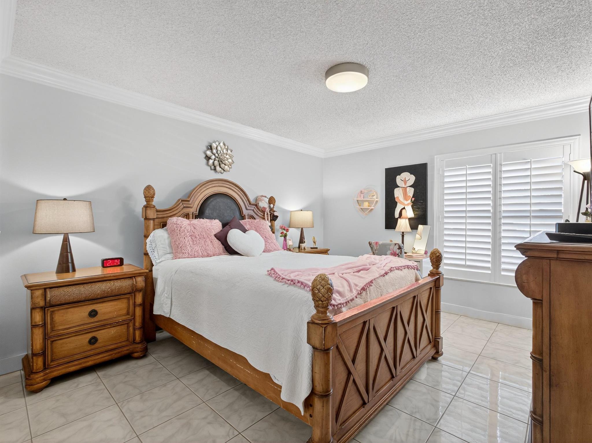 OAKWOOD II - Residential