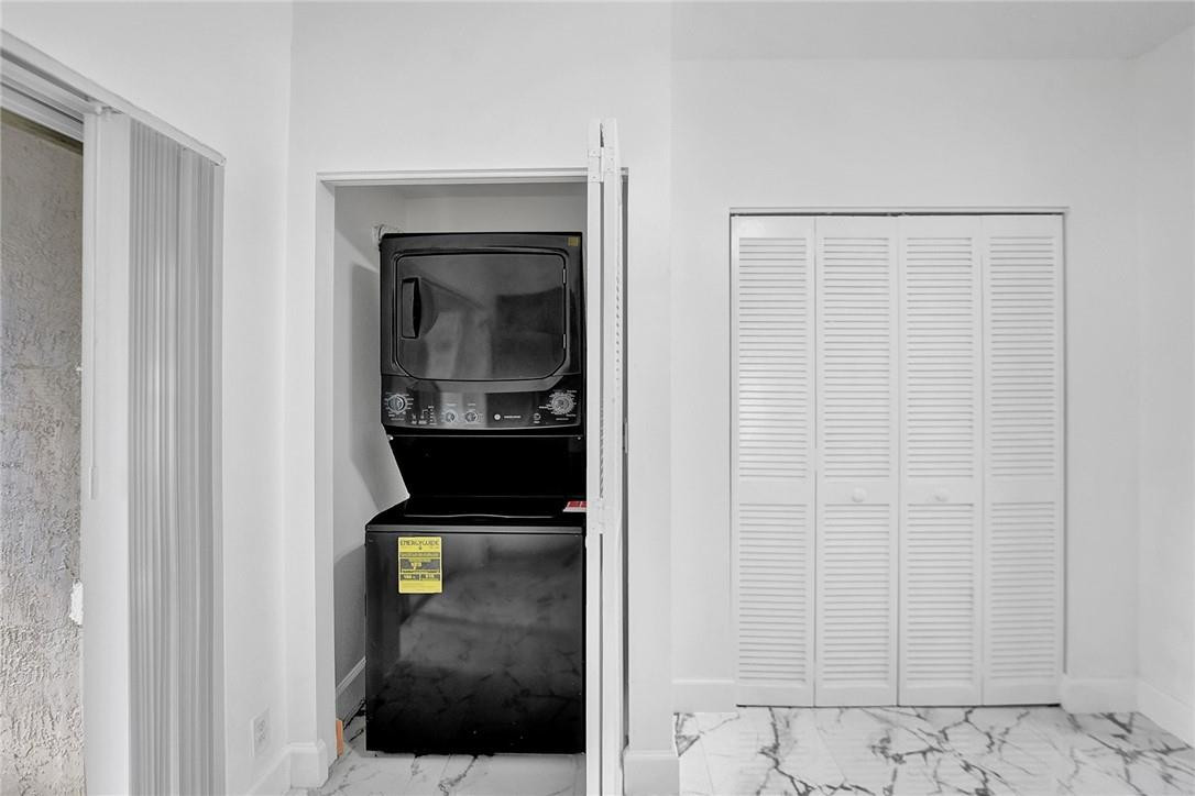 FIESTA - Residential Lease