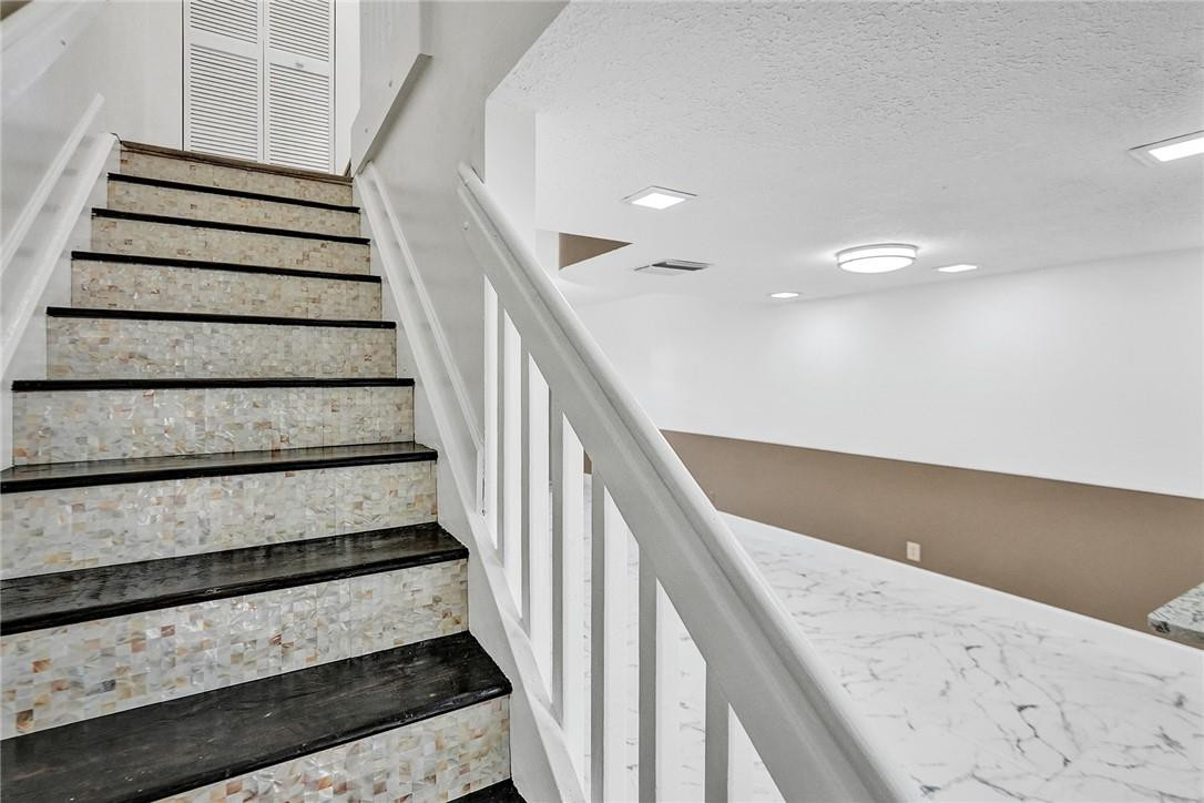 FIESTA - Residential Lease